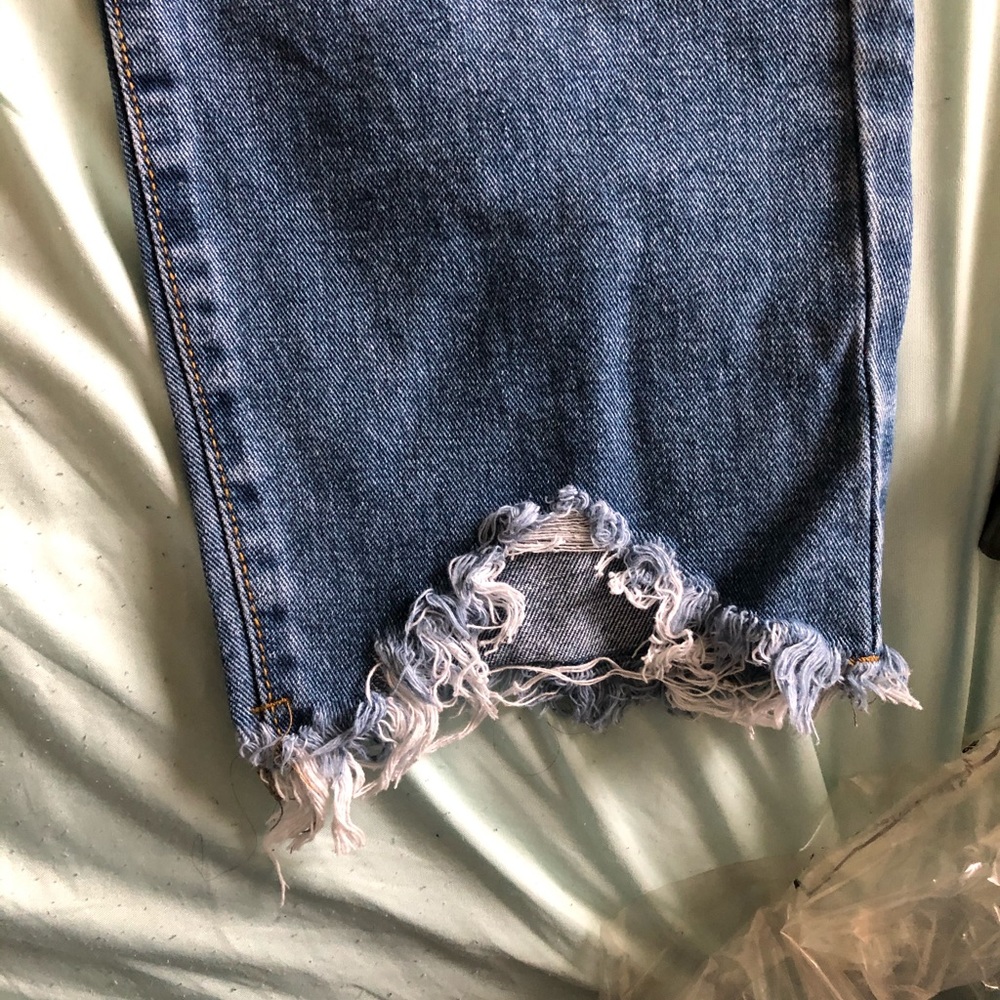 Plus ripped distressed highwaist jeans